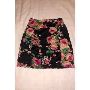 Nollie Rouched Pencil Skirt